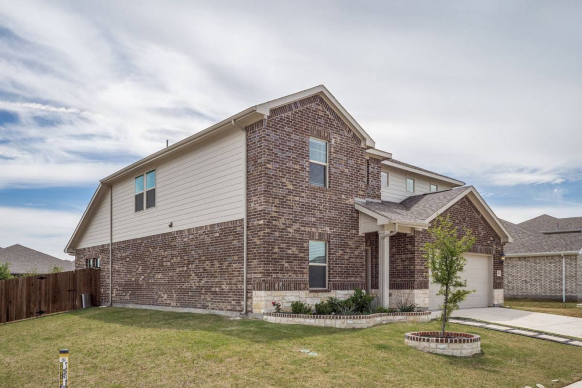 House for rent at 2401 Linto St, Fort Worth, TX 76179
