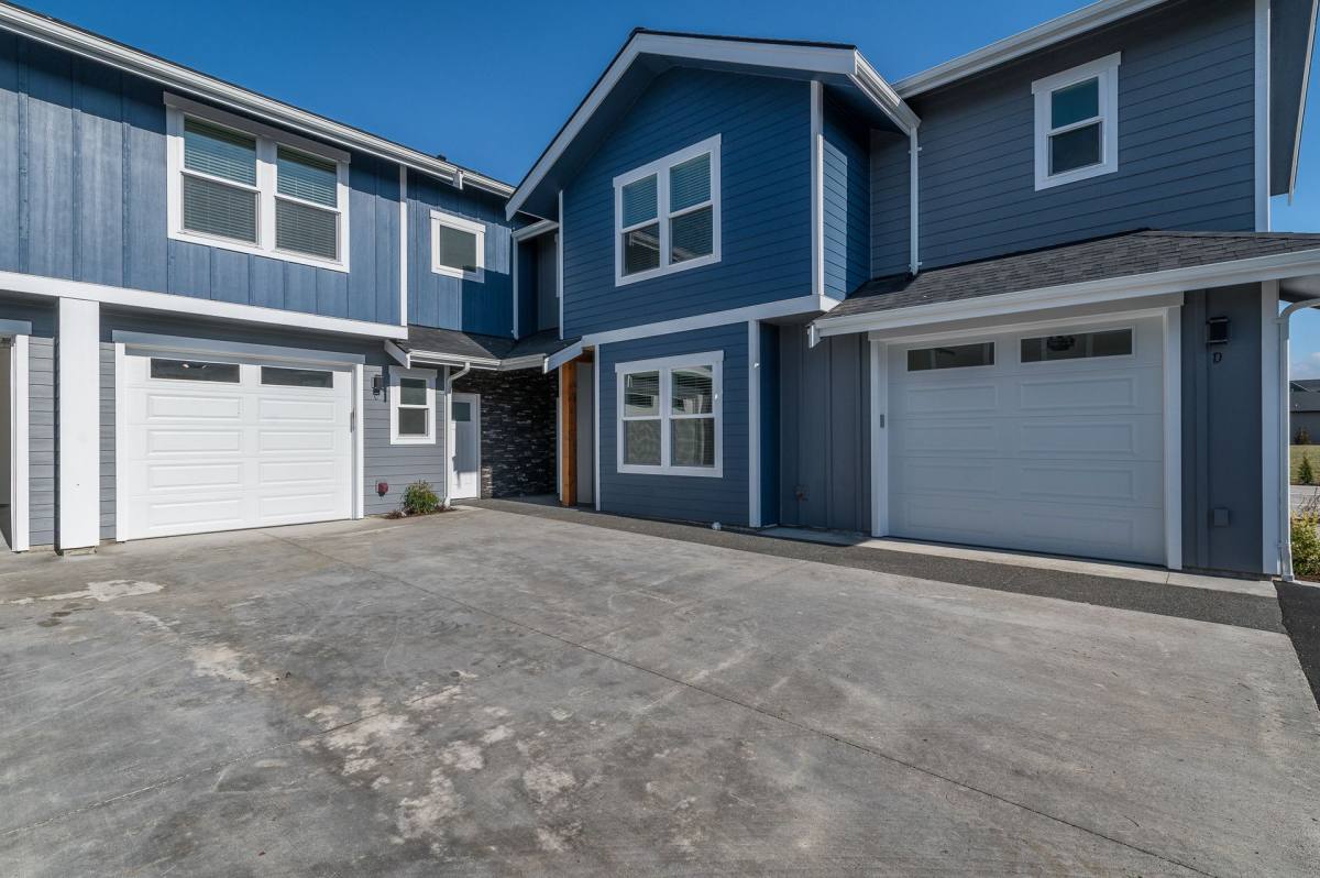 Townhouse for rent at 2214 Dejong Dr, Lynden, WA 98264