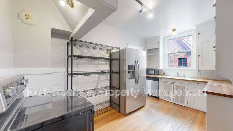 House for rent at 712 Harrison St, Denver, CO 80206