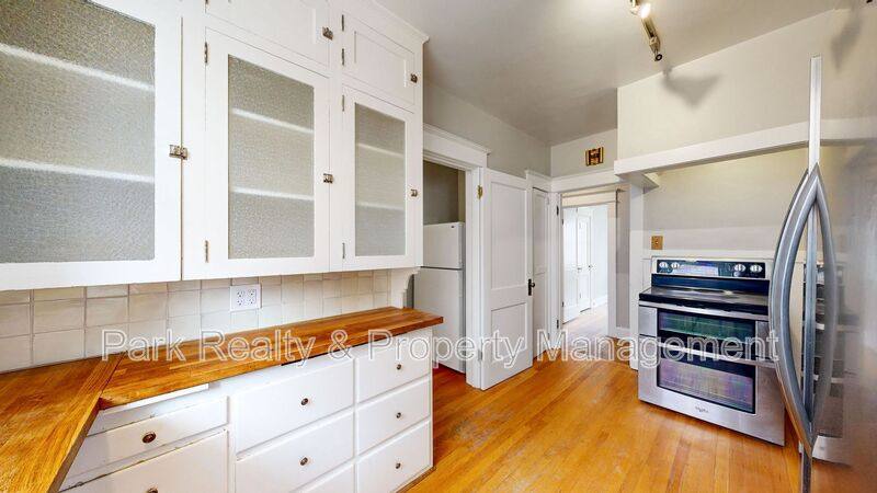 House for rent at 712 Harrison St, Denver, CO 80206
