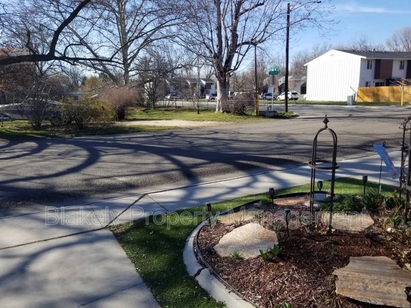Townhouse for rent at 510 S Phillippi St, Boise, ID 83705