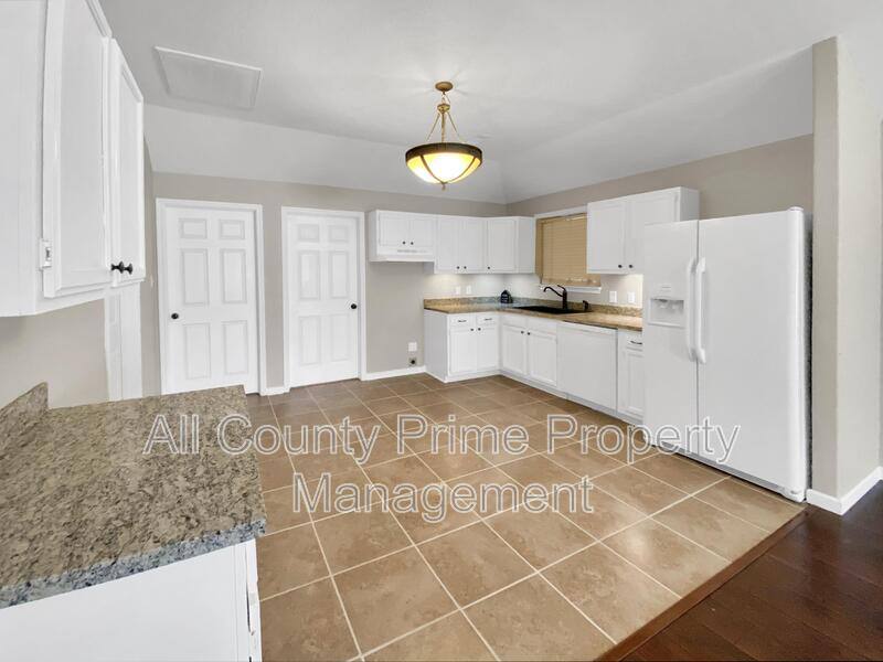 House for rent at 10825 Royal Magnolia Dr, Conroe, TX 77303