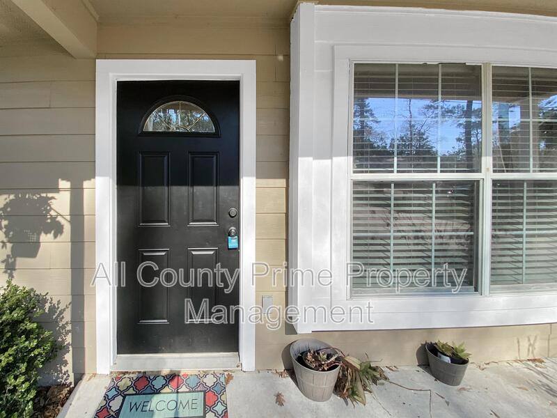 House for rent at 10825 Royal Magnolia Dr, Conroe, TX 77303