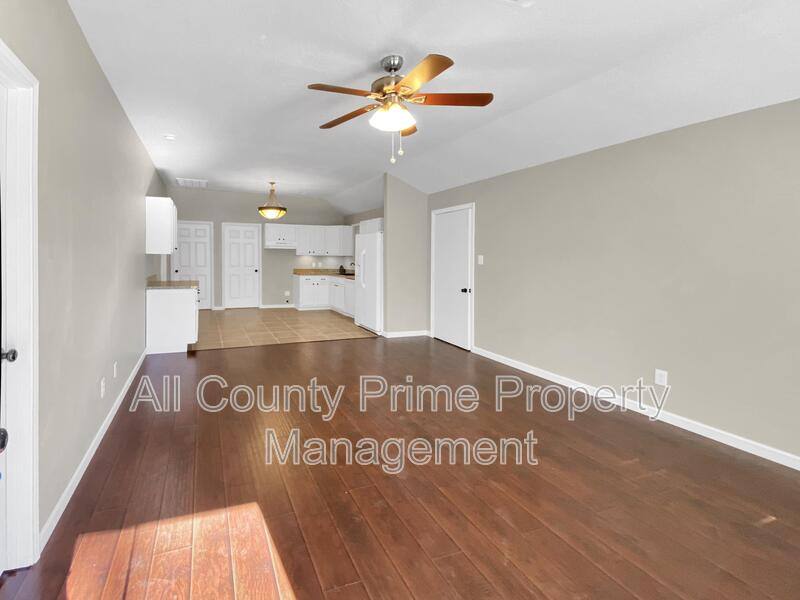 House for rent at 10825 Royal Magnolia Dr, Conroe, TX 77303