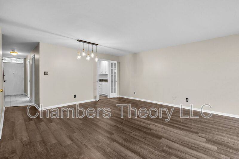 Townhouse for rent at 2232 S Randolph St #2, Arlington, VA 22204