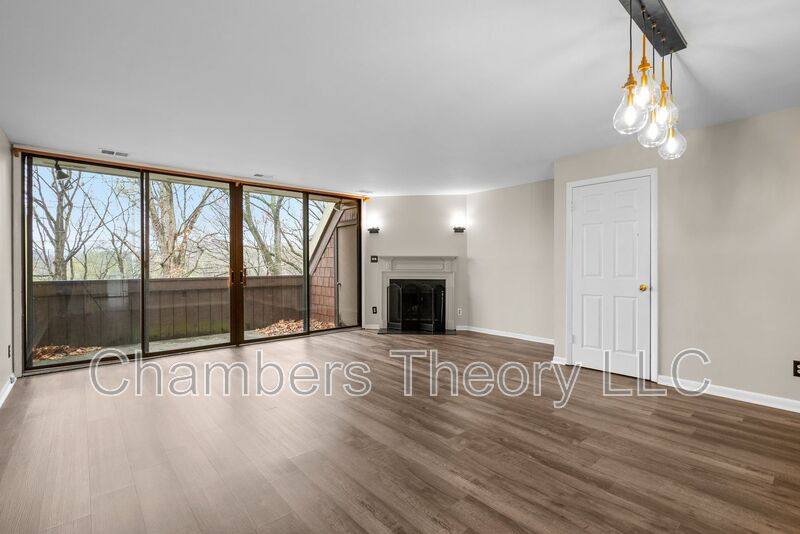 Townhouse for rent at 2232 S Randolph St #2, Arlington, VA 22204