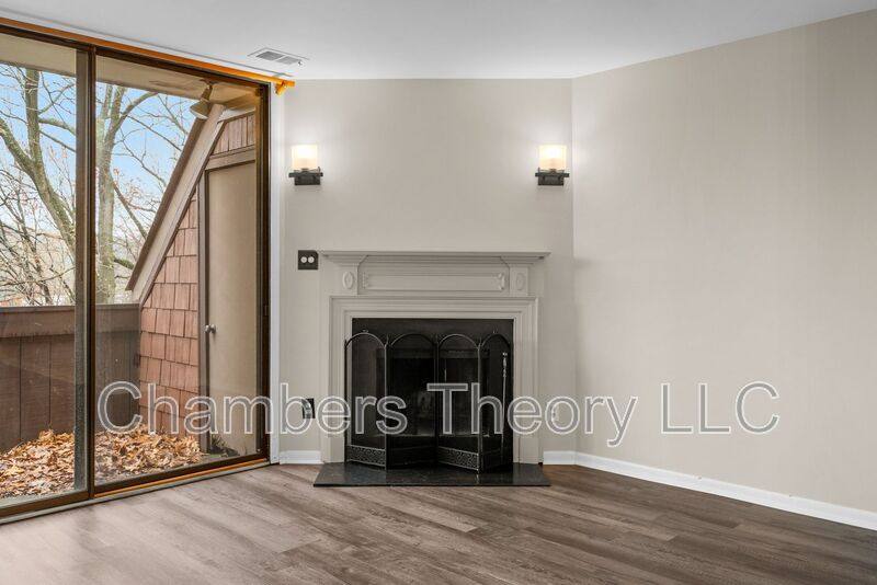 Townhouse for rent at 2232 S Randolph St #2, Arlington, VA 22204