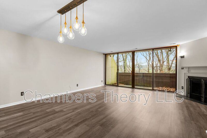 Townhouse for rent at 2232 S Randolph St #2, Arlington, VA 22204