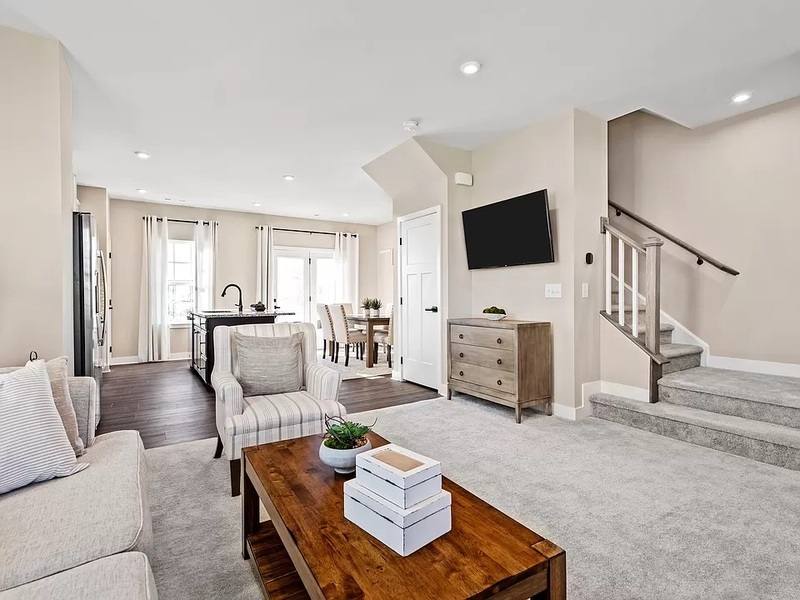 Townhouse for rent at 604 Rosedown Lane, Richmond, VA 23223