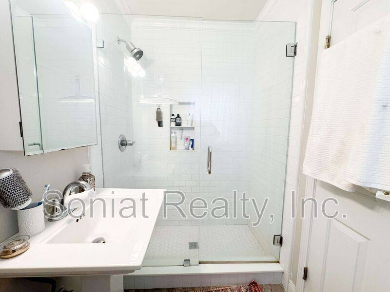 Condo for rent at 3101 St Charles Ave #7, New Orleans, LA 70115