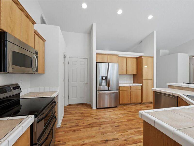 House for rent at 4009 S Palouse St, Kennewick, WA 99336