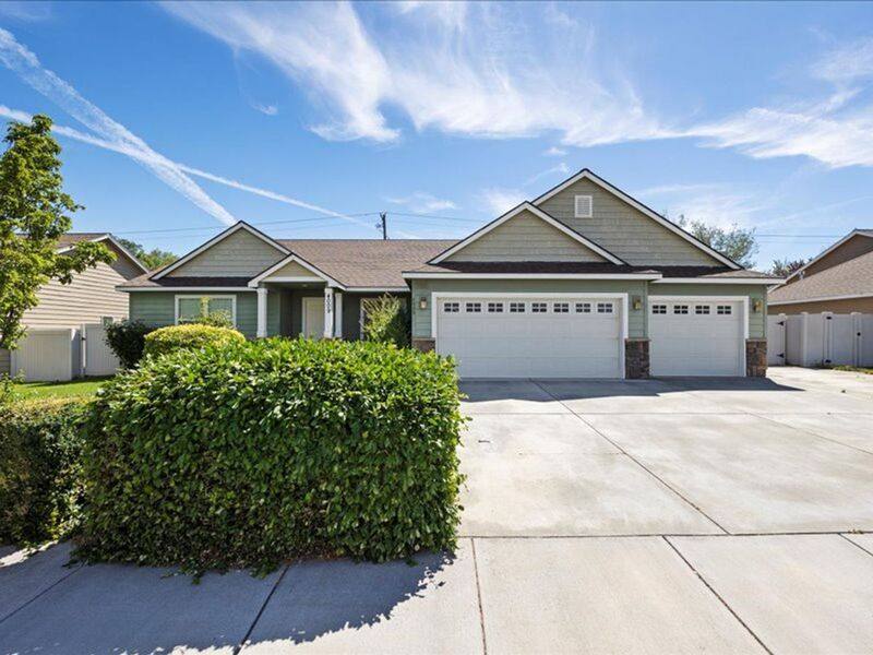 House for rent at 4009 S Palouse St, Kennewick, WA 99336