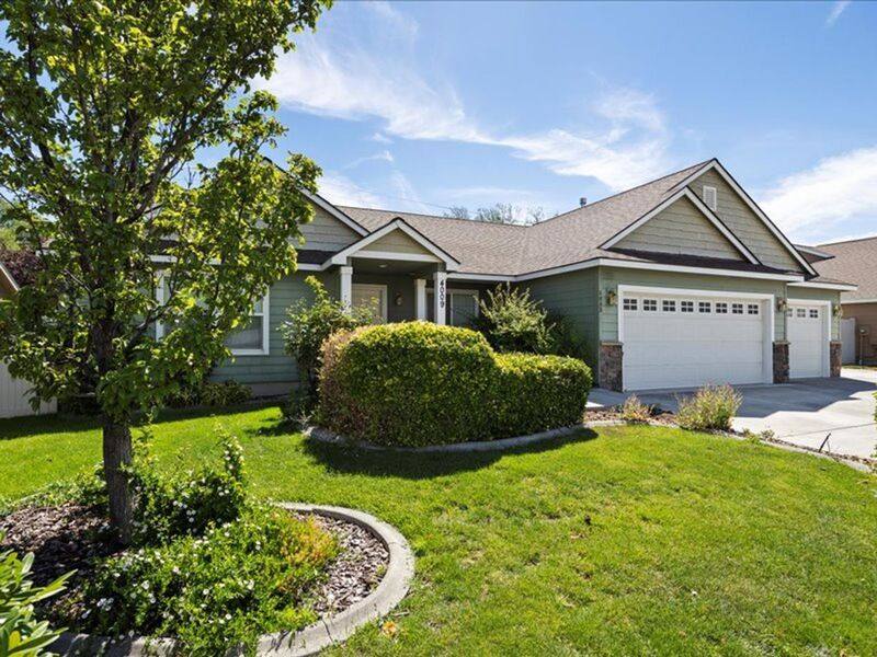 House for rent at 4009 S Palouse St, Kennewick, WA 99336