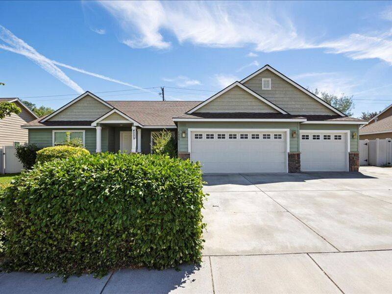 House for rent at 4009 S Palouse St, Kennewick, WA 99336