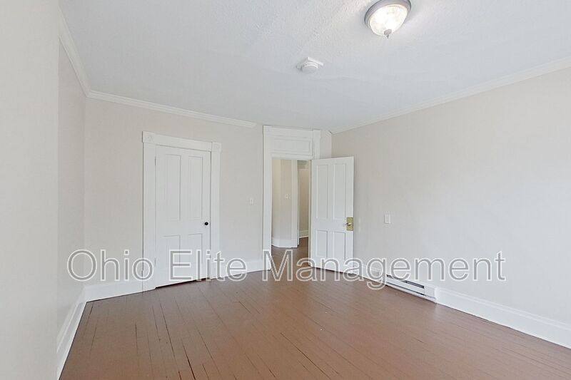 House for rent at 1695 E Weber Rd, Columbus, OH 43211
