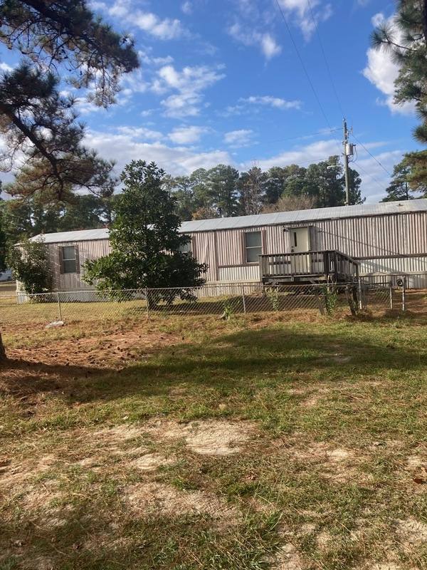 Apartment for rent at 140 Marvin Circle, Aberdeen, NC 28315