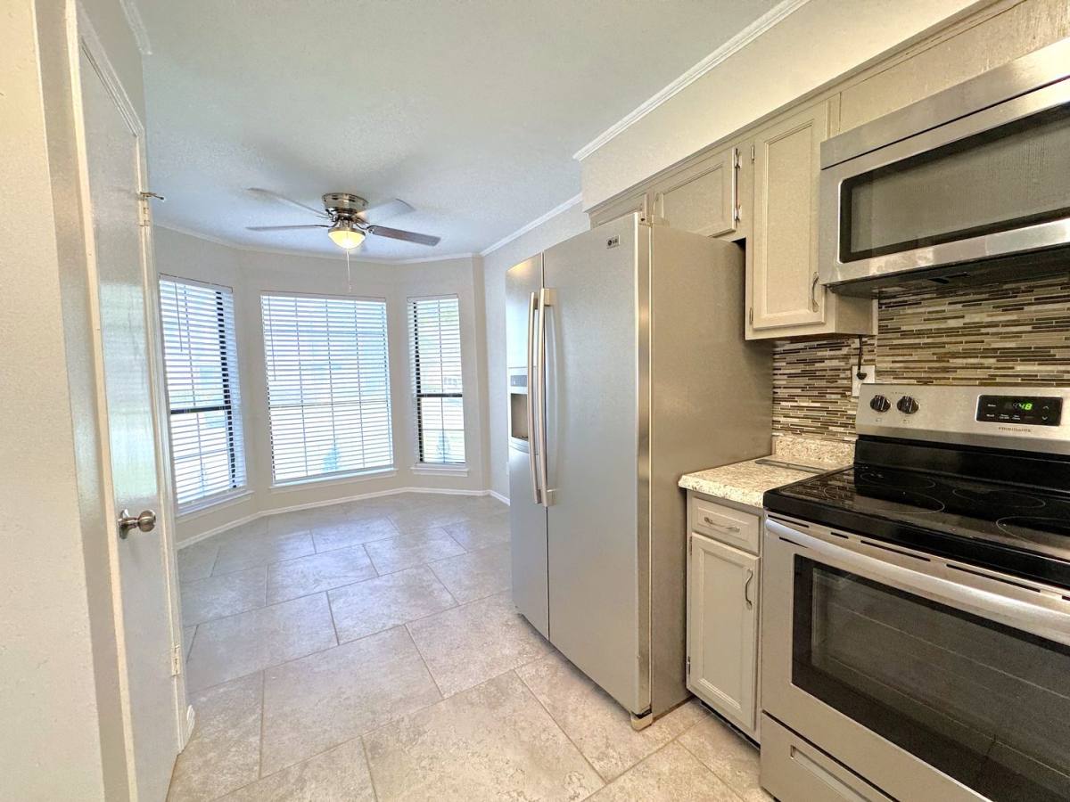 Townhouse for rent at 5900 Grelot Rd, Mobile, AL 36609