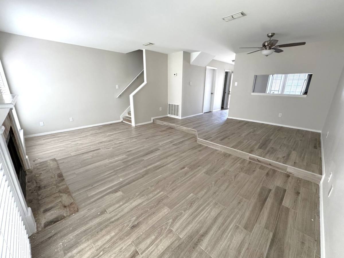 Townhouse for rent at 5900 Grelot Rd, Mobile, AL 36609