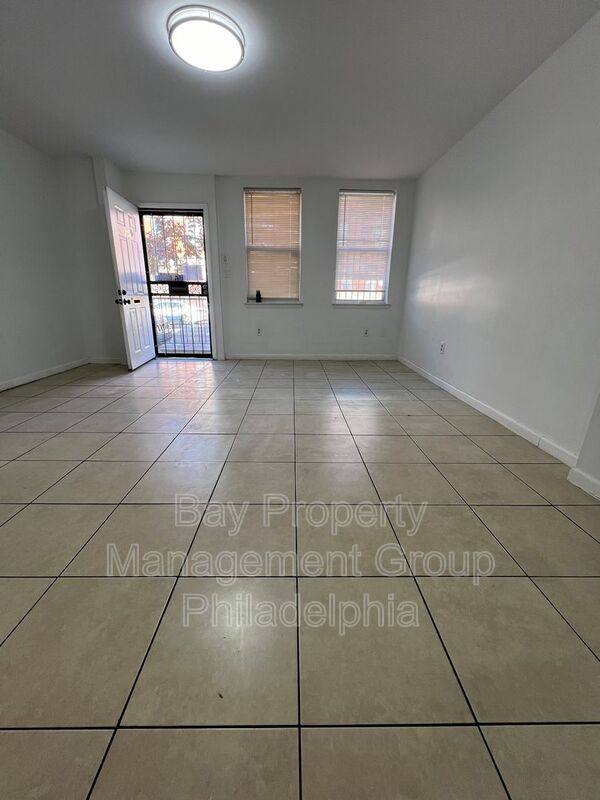 Townhouse for rent at 1610 W Diamond St, Philadelphia, PA 19121