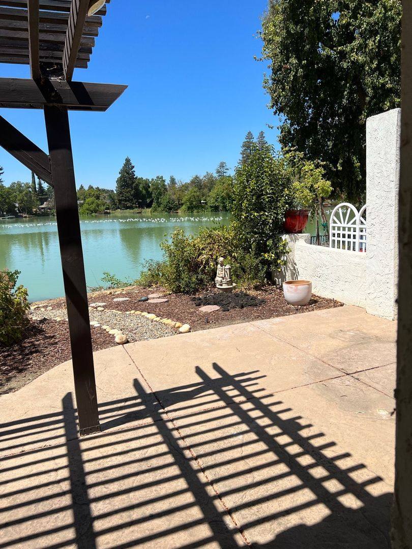 813 Lake Terrace Circle, Davis, CA 95616