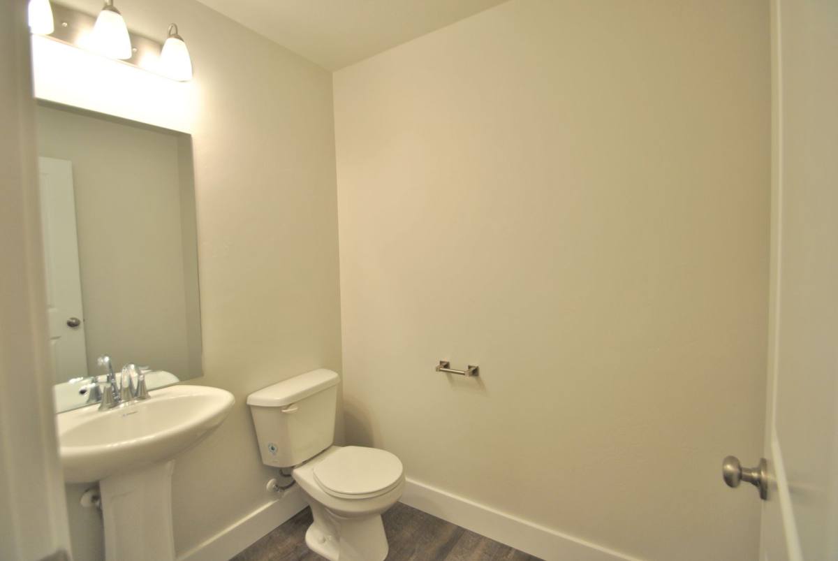 Townhouse for rent at 2049 N 380 E, Logan, UT 84341