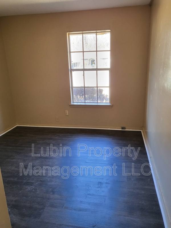 House for rent at 4957 Tiergarten St, Memphis, TN 38109