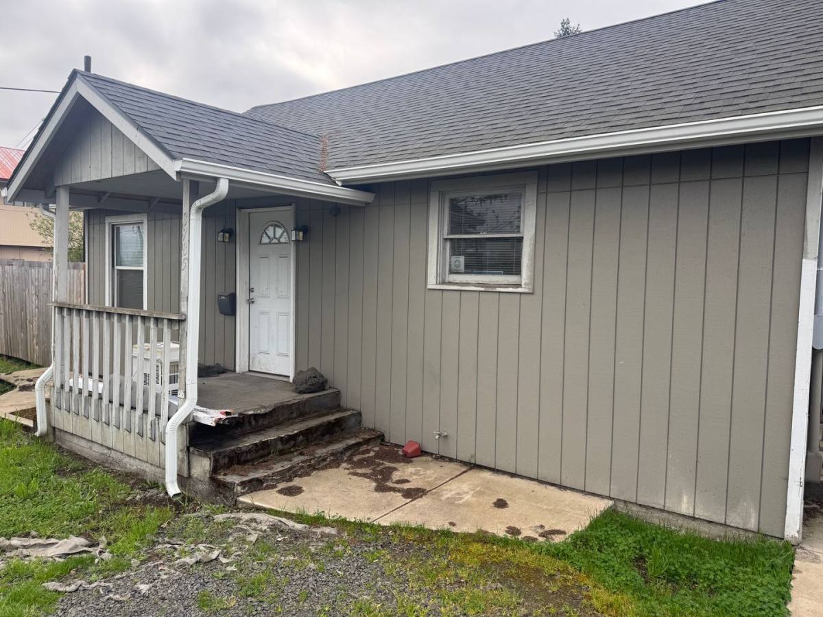 Apartment for rent at 3785 Main St, Springfield, OR 97477