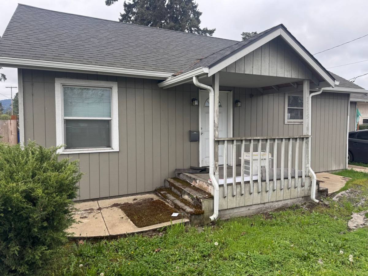 Apartment for rent at 3785 Main St, Springfield, OR 97477