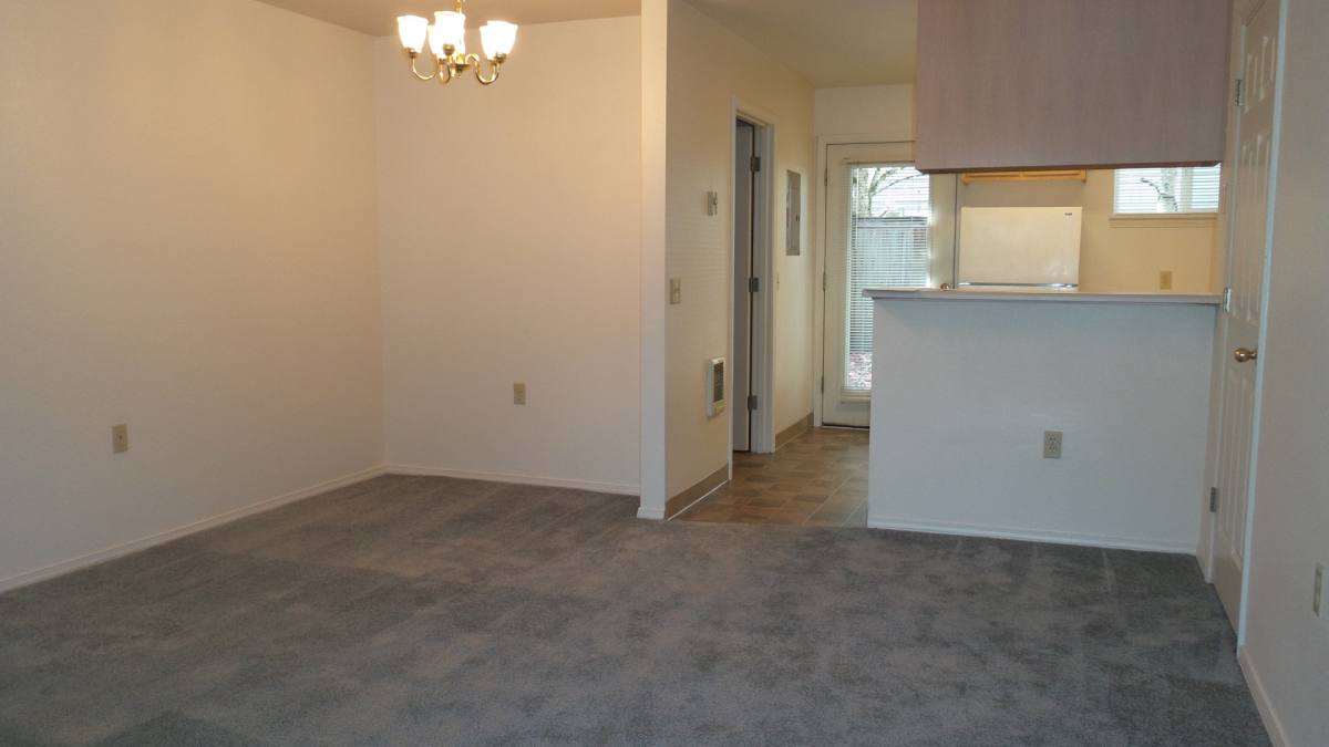 Townhouse for rent at 58th & Aster, Springfield, OR 97478