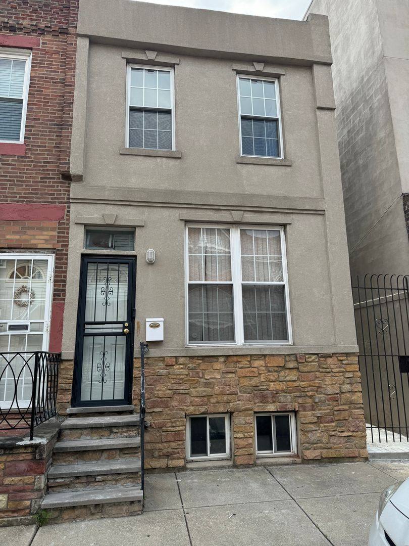 House for rent at 2445 S Watts St, Philadelphia, PA 19148