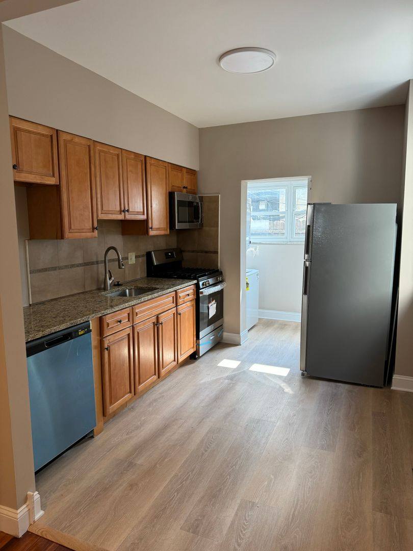 House for rent at 2445 S Watts St, Philadelphia, PA 19148