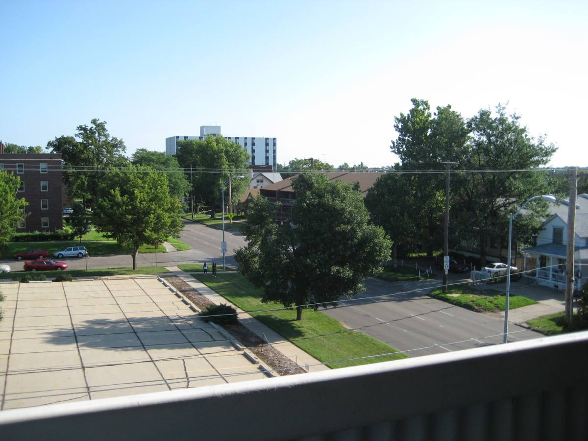 Apartment for rent at 1660 G St, Lincoln, NE 68508