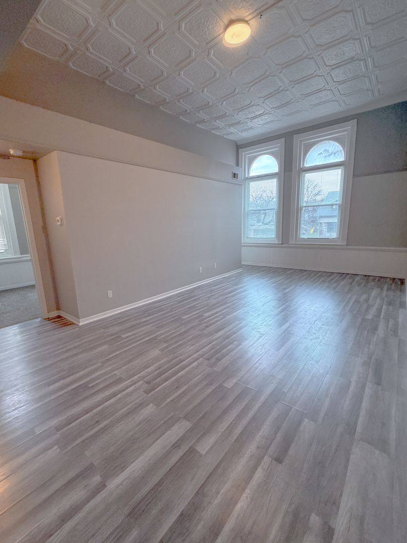 Apartment for rent at 1012 S 24th St, Omaha, NE 68108