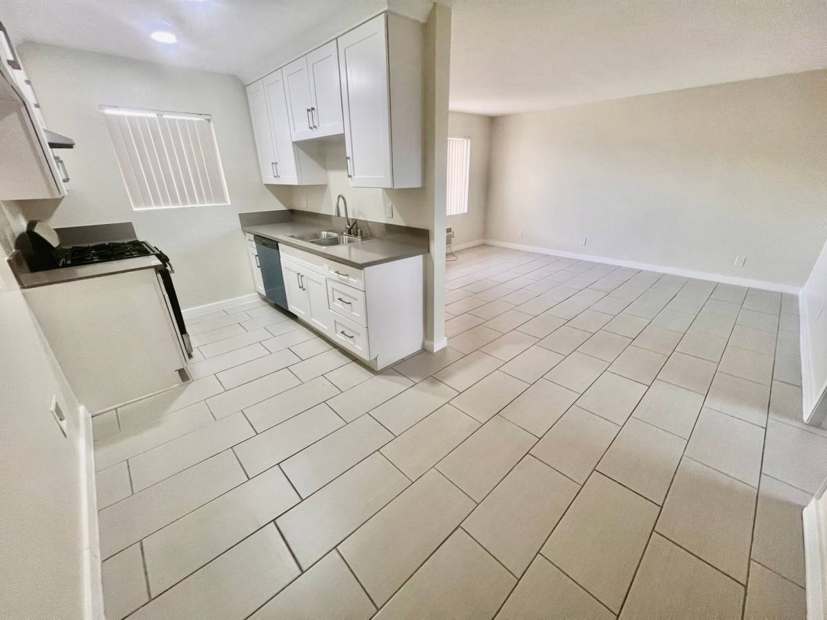 Apartment for rent at 8545 Columbus Ave, North Hills, CA 91343
