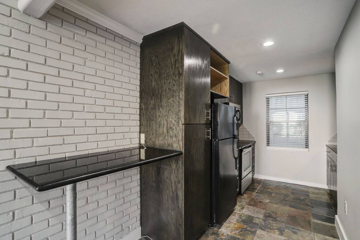 Apartment for rent at 1501 Hyde Park, Houston, TX 77006