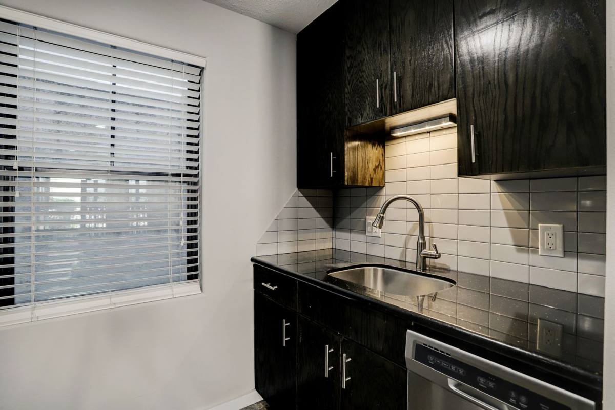 Apartment for rent at 1501 Hyde Park, Houston, TX 77006