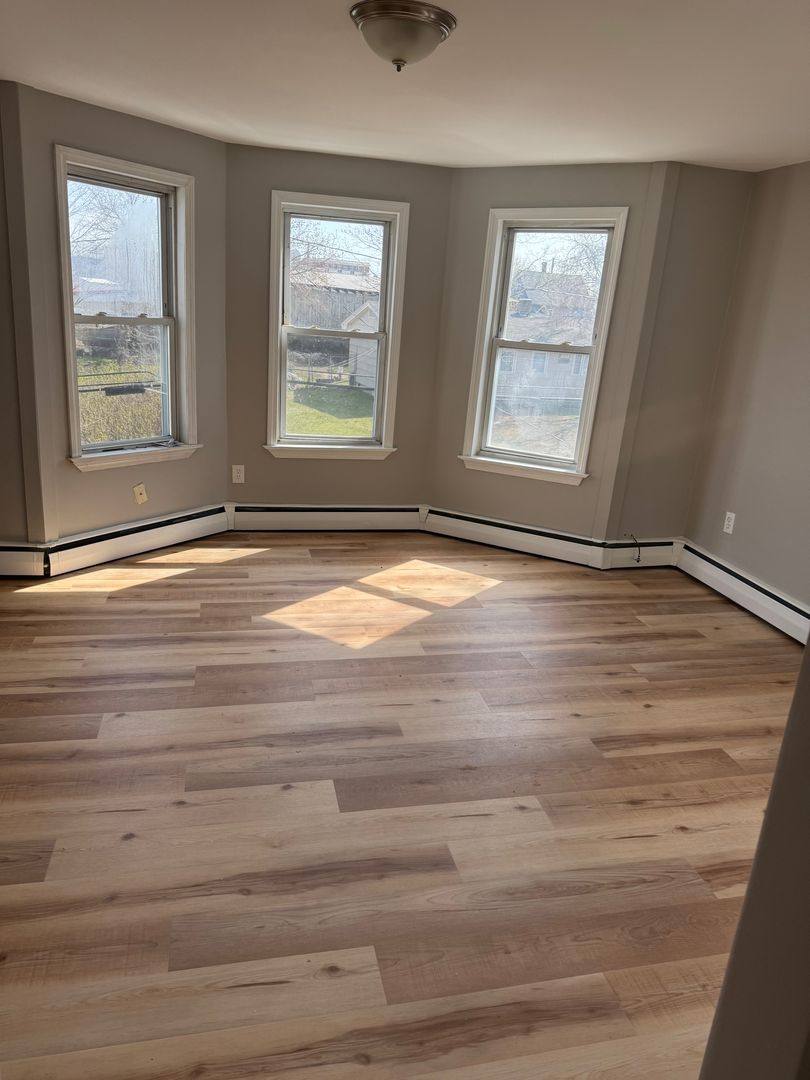 Apartment for rent at 16 Maple St, Derry, NH 03038