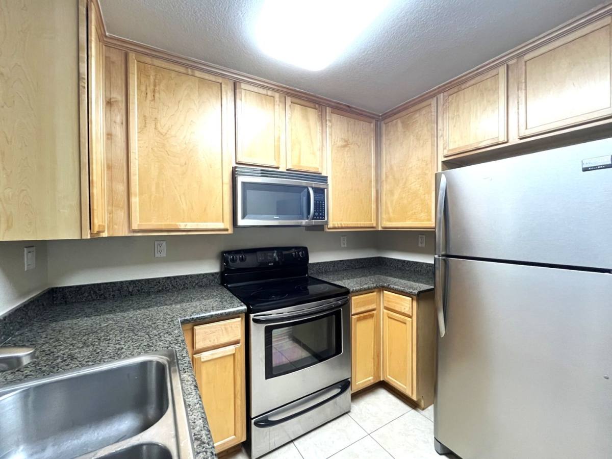 Condo for rent at 2550 San Gabriel Way, Corona, CA 92882