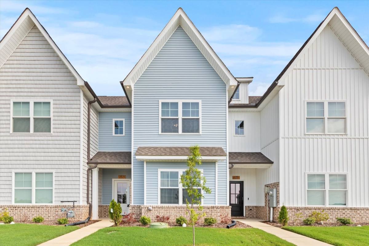 Townhouse for rent at 169 Susan Lynn Dr, Hazel Green, AL 35750