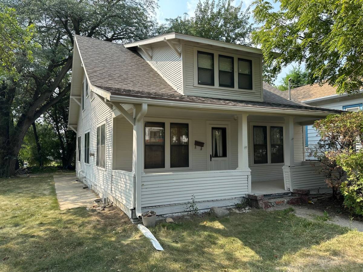 House for rent at 719 S Fairmount St, Sioux City, IA 51106