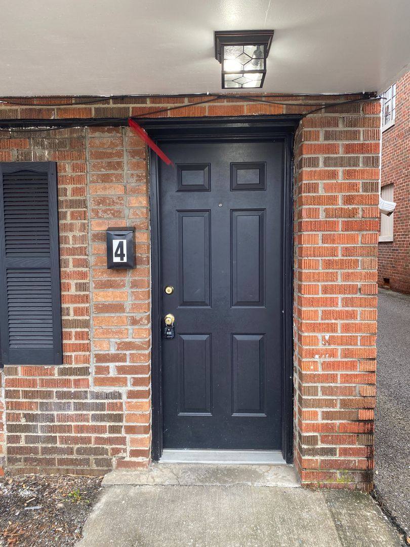 Apartment for rent at 103 W 6th St, Corbin, KY 40701