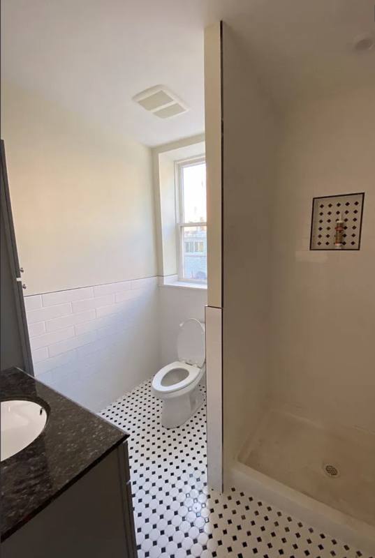 Apartment for rent at 1215 Tasker St #1, Philadelphia, PA 19148
