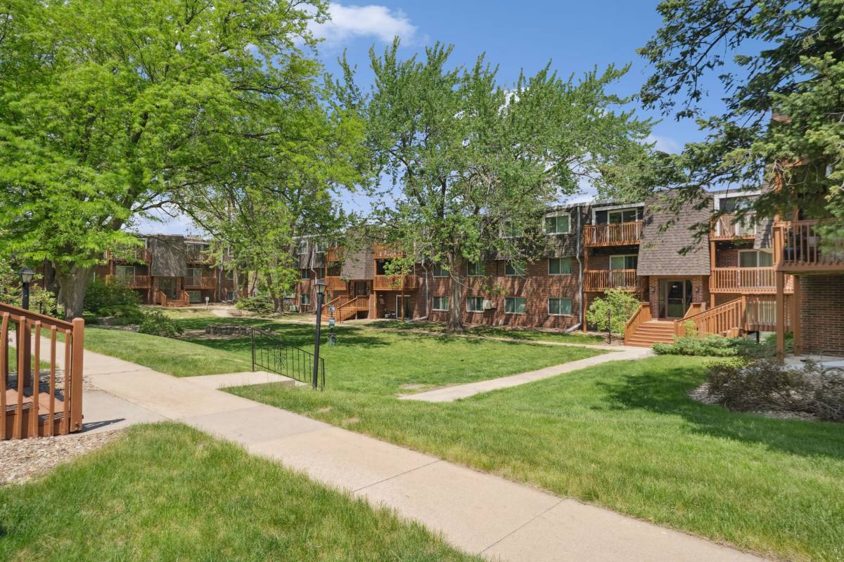 Apartment for rent at 1141 Lantern Square, Waterloo, IA 50701