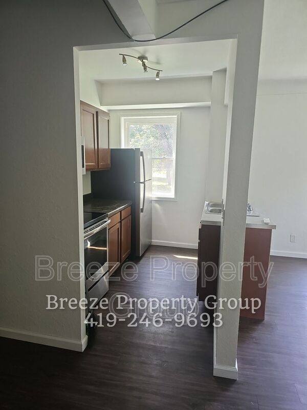 Apartment for rent at 2356 Torrey Hill Dr #11, Toledo, OH 43606