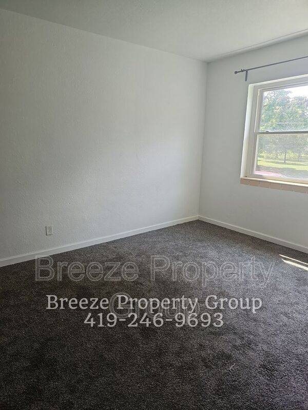 Apartment for rent at 2356 Torrey Hill Dr #11, Toledo, OH 43606