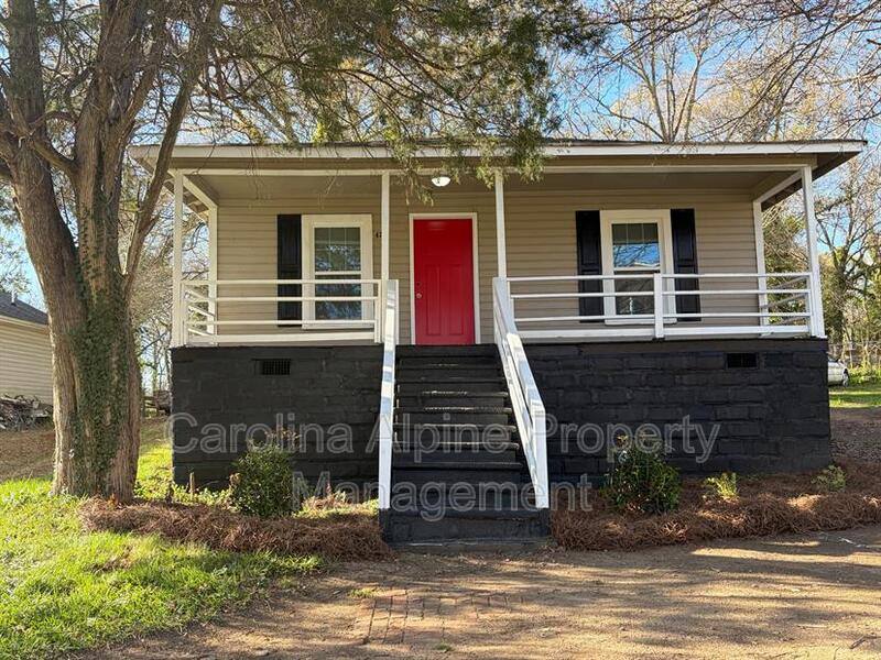 House for rent at 421 Carolina Ave, Shelby, NC 28150