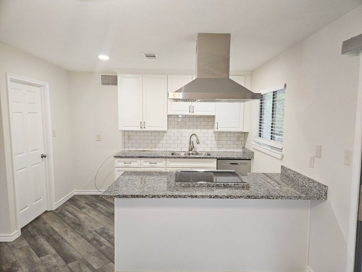 House for rent at 6908 Sunflower Circle N, Fort Worth, TX 76120