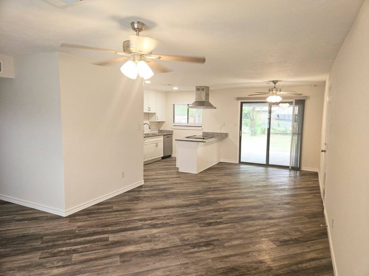 House for rent at 6908 Sunflower Circle N, Fort Worth, TX 76120
