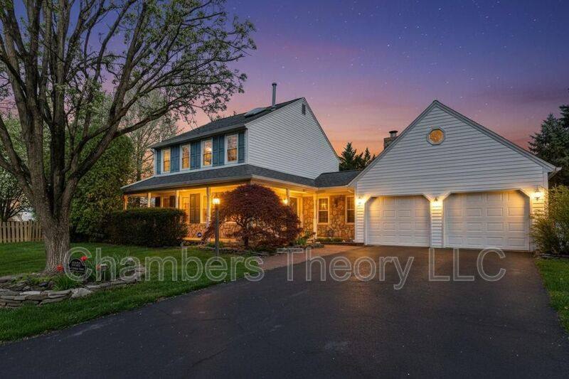 House for rent at 14526 Oak Cluster Dr, Centreville, VA 20120