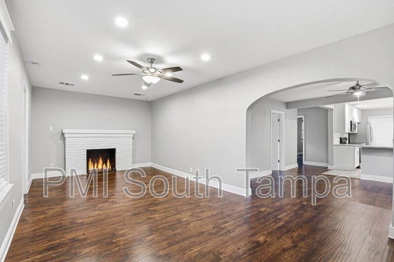 House for rent at 203 W Emma St, Tampa, FL 33603
